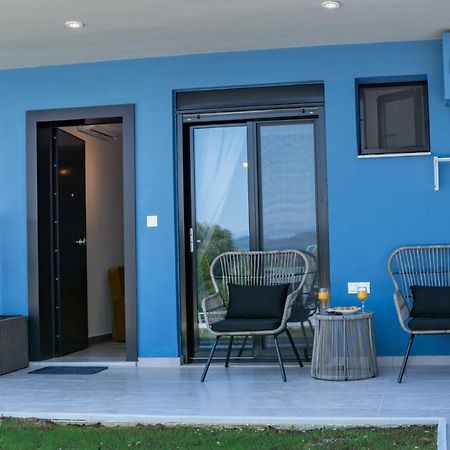 Anelia'S And Lydia'S Design Apartments Swimming Pool Nikiana Esterno foto